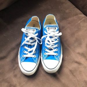 Bright blue converse All Star Low Tops W 8.5 new